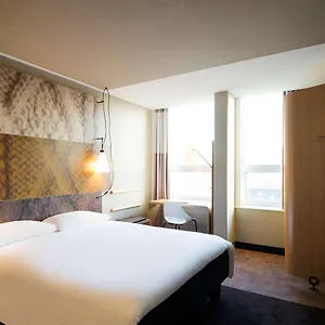 3* מלון Ibis Centre