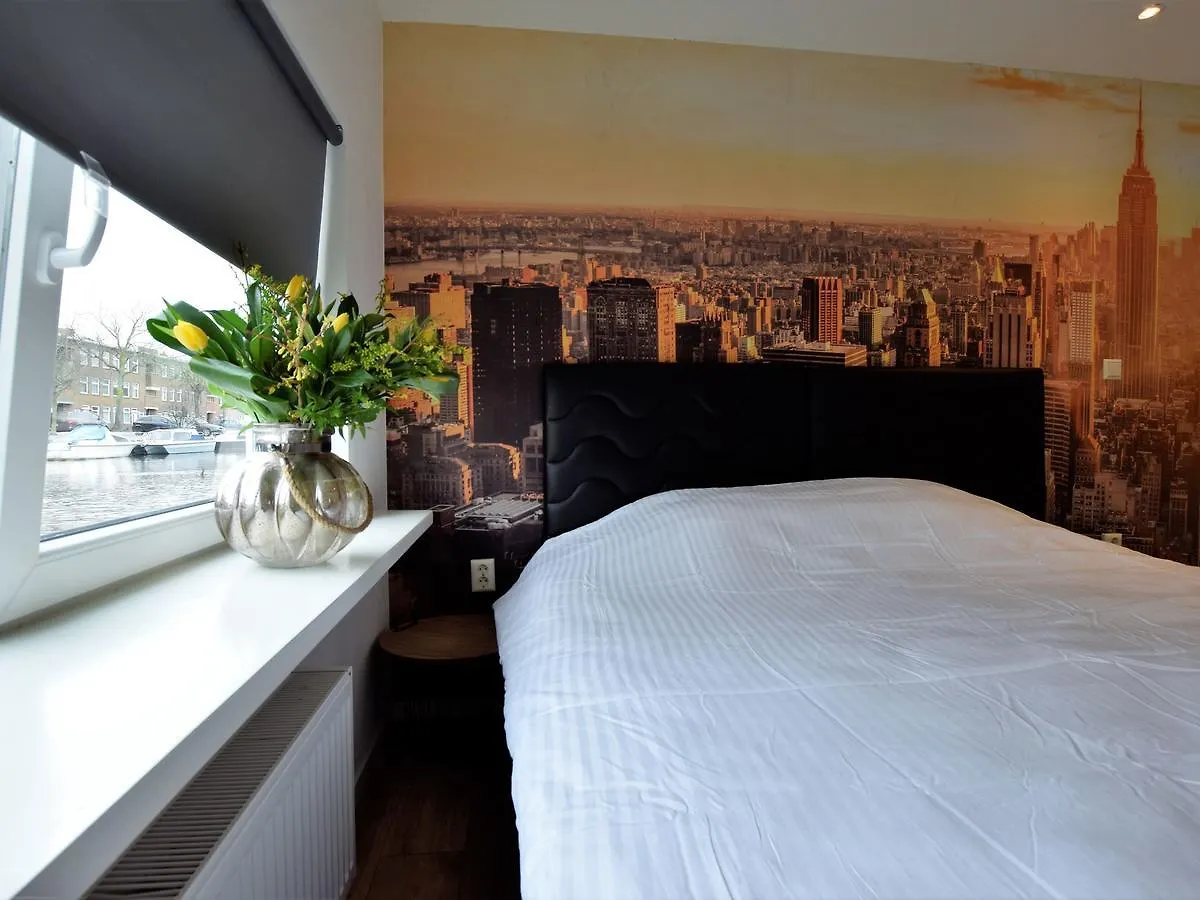فندق Beautiful Houseboat With Terrace Jacuzzi لاهاي بوتيل